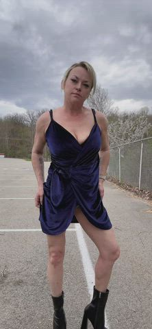 ass cougar milf outdoor clip