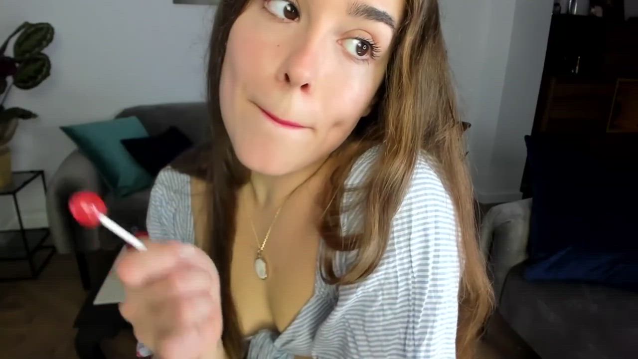 Cute Dancing Teen clip