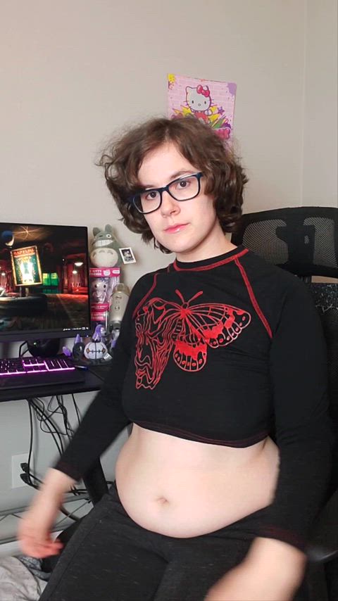 gamer girl glasses hips nerd underboob just-boobs clip