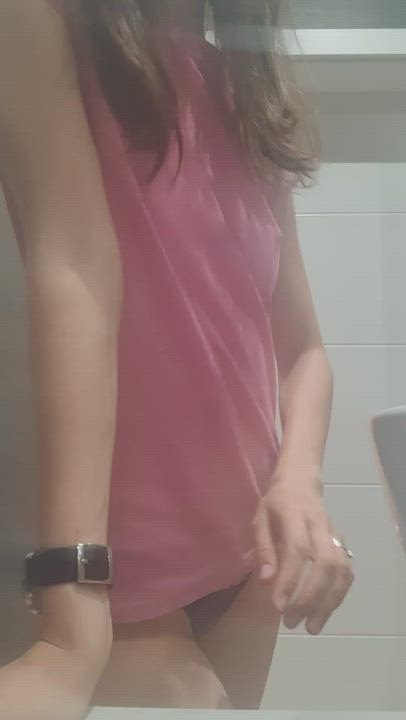 I’m a small girl with small tits, do you like it?
