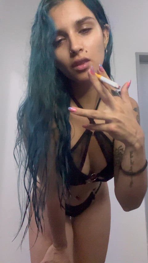 amateur onlyfans smoking clip