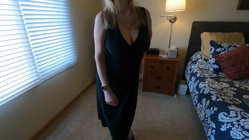 big tits blonde milf natural tits clip