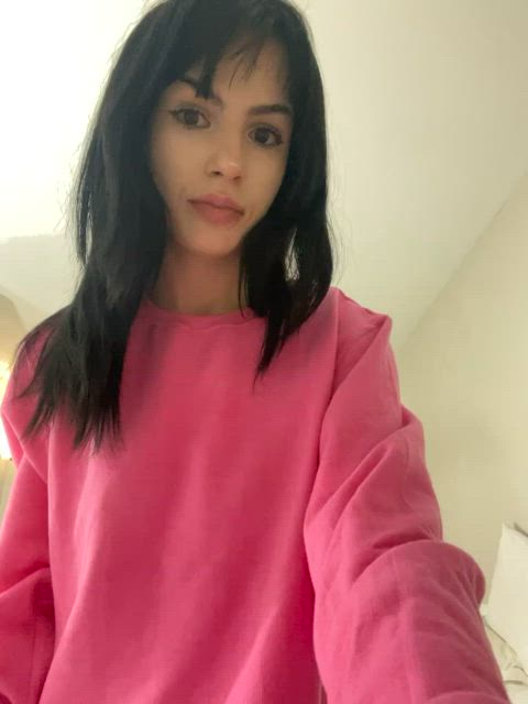 21 years old natural tits raven clip