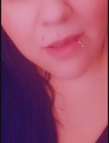 kiss lips piercing clip