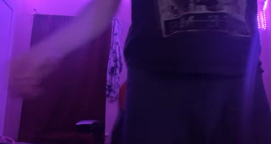 Bubble Butt Femboy Jiggling clip