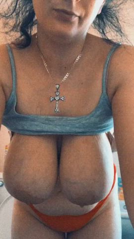 amateur busty teen clip