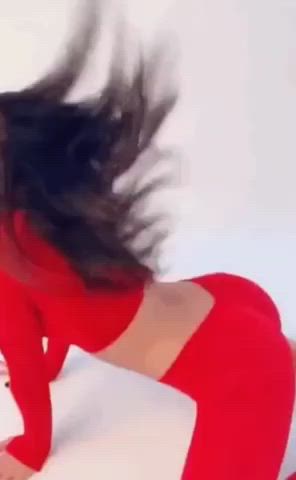 blonde brunette twerking clip