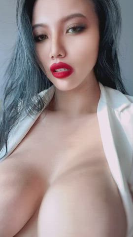 Aria Big Tits OnlyFans clip