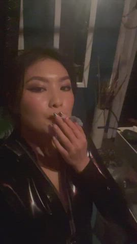 Who wants to be my ashtray