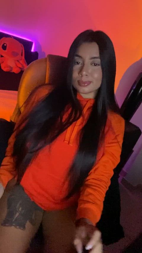 tits masturbating latina wet pussy clip