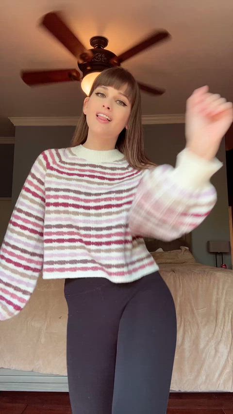 amateur camel toe country girl tik-tok clip
