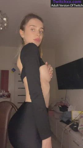babe model onlyfans teen tiktok clip