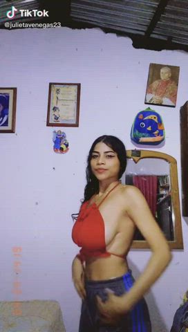 amateur big tits huge tits clip