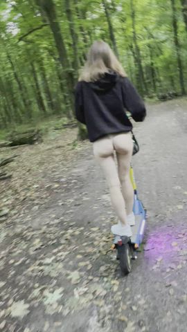 [F]ooling around in the woods ??[OC]
