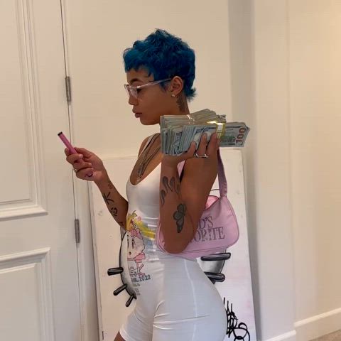 celebrity ebony pretty clip