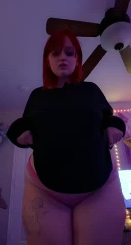 chubby sexy gaming couple thick clip