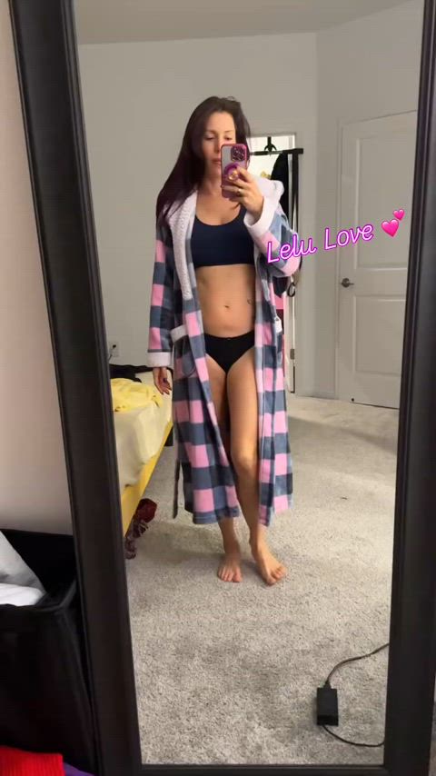 american big tits boobs legs milf just-boobs tik-tok clip