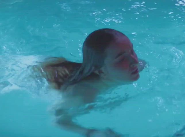 bikini blonde booty celebrity clip