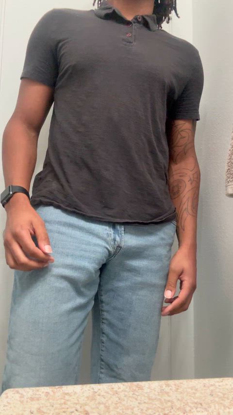 What my coworkers can't see 🤫