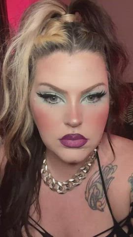 eye contact fishnet pretty clip