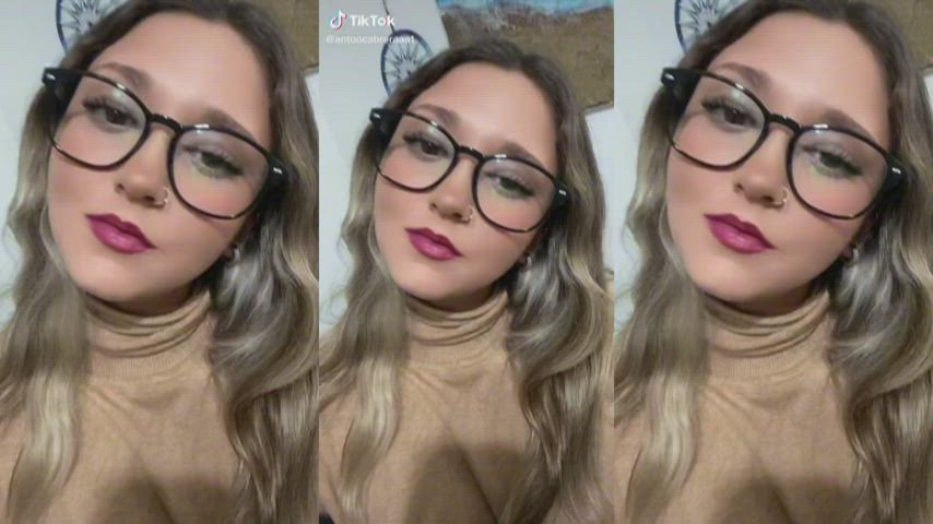 Cum Latina TikTok clip