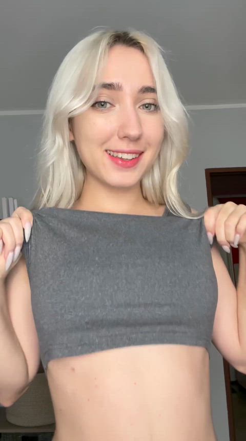 blonde natural natural tits tits titty drop bigger-than-you-thought titty-drop clip