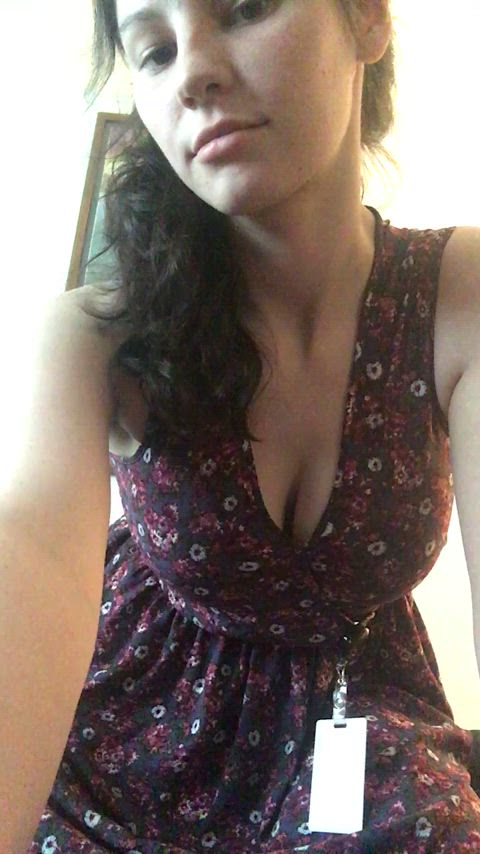 amateur teen undressing clip
