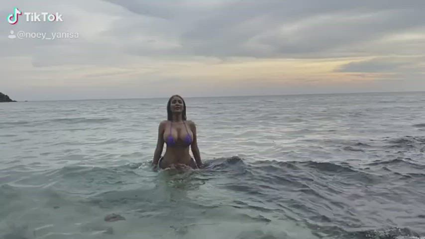 Asian Big Tits Cute Model Thai clip