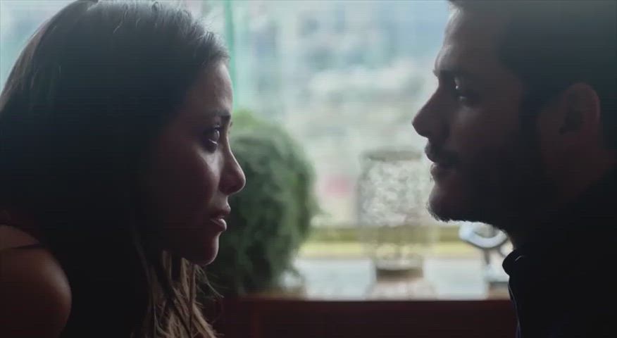Teresa Ruiz sex scene in “Here on Earth”