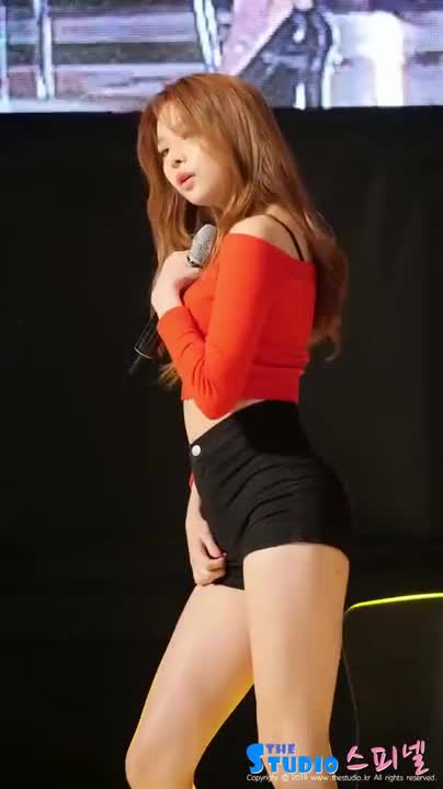 Dancing clip