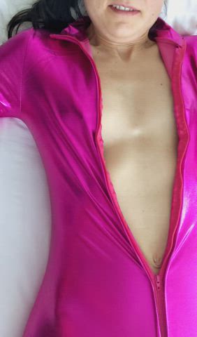 revealing my small boobs
