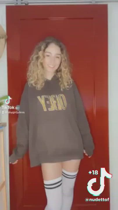 Nude TikTok clip