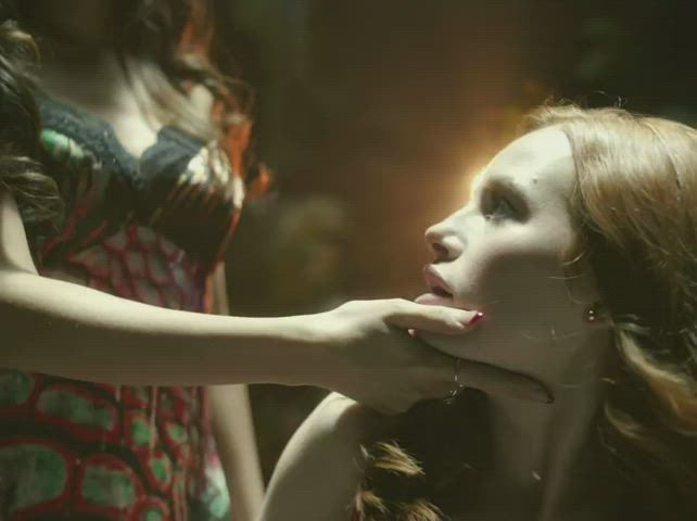 kissing lesbian madelaine petsch clip