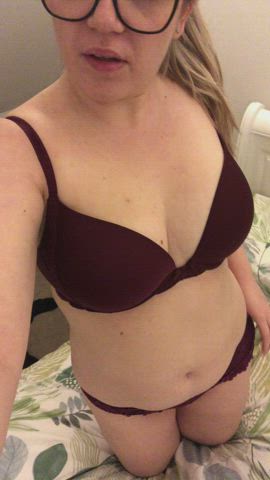 blonde chubby dirty talk fingering clip