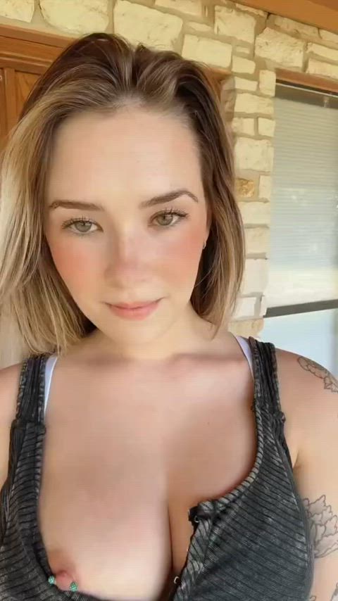 boobs flashing nipples nipslip tiktok r/tiktits clip