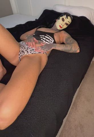 halloween mask pussy spread clip