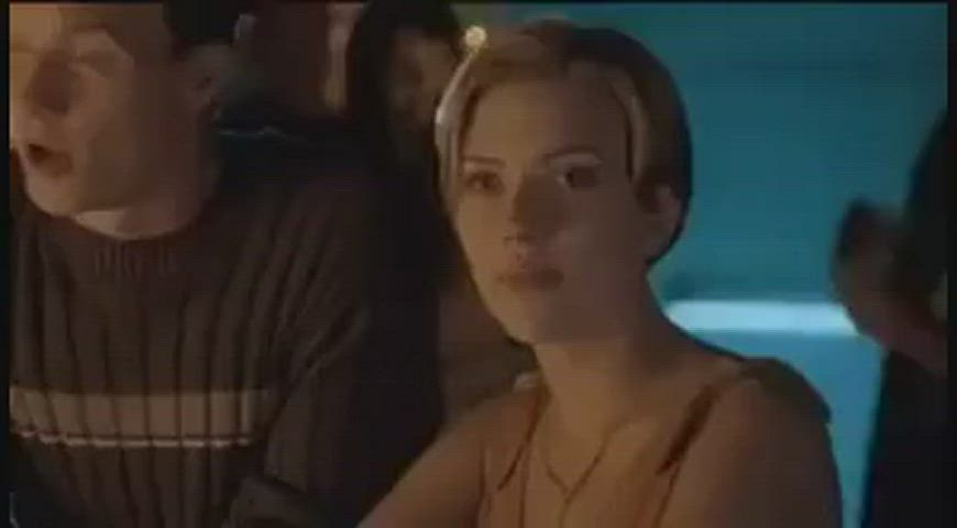 scarlett johansson sexy short hair clip