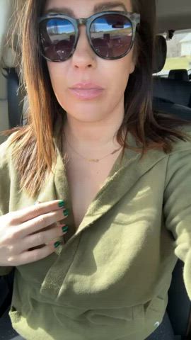 Iβm really fun on car rides!