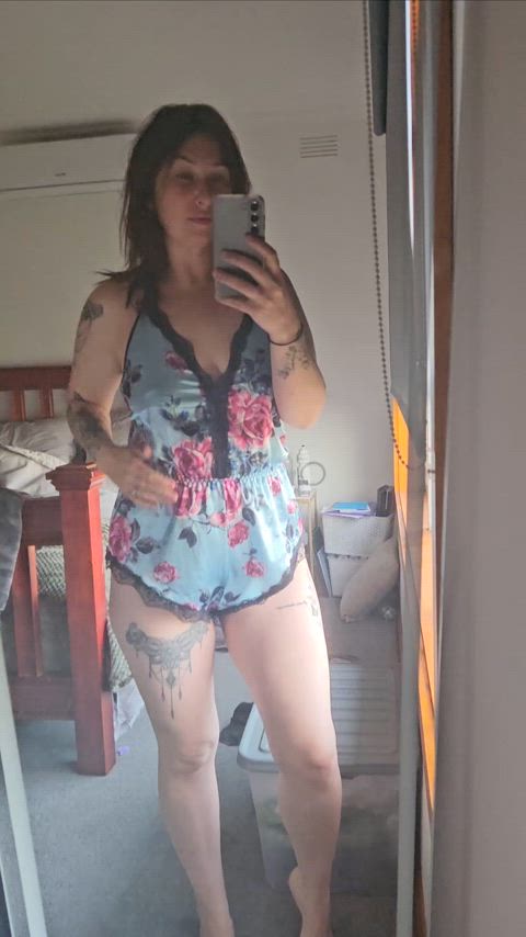 I woke up and wanted to show off my 37yo body