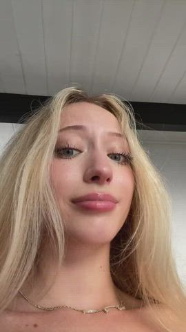 blonde boobs cute clip