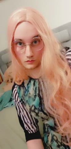 Cute Girl Dick Sissy Surprise clip