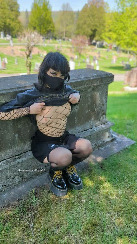 egirl flashing goth clip