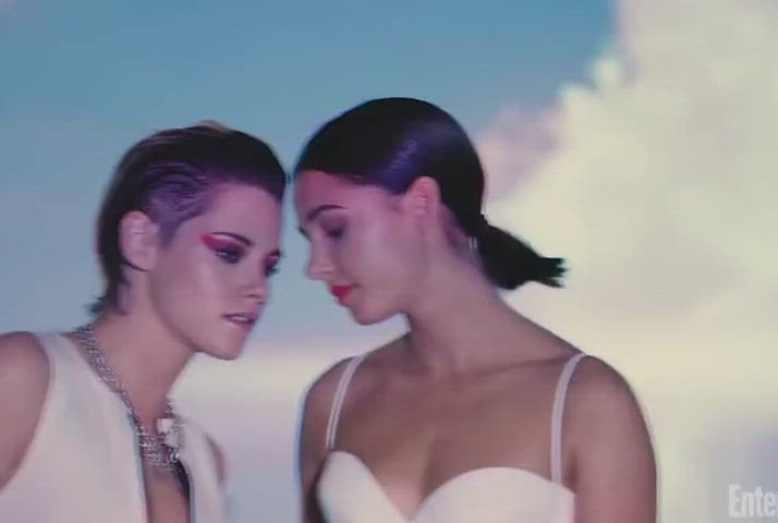 cute kristen stewart sexy clip