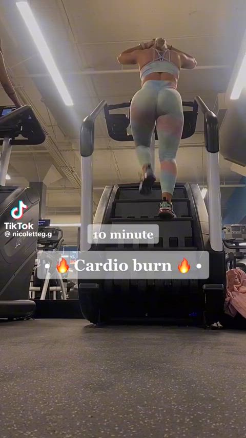 fitness gym pawg tiktok workout phat-ass-white-girls thick-booty clip