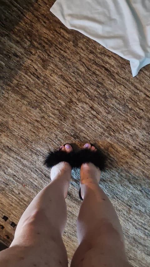cum on feet feet feet fetish footjob sissy sissy slut clip