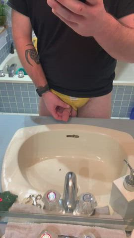 My favourite colour is yellow