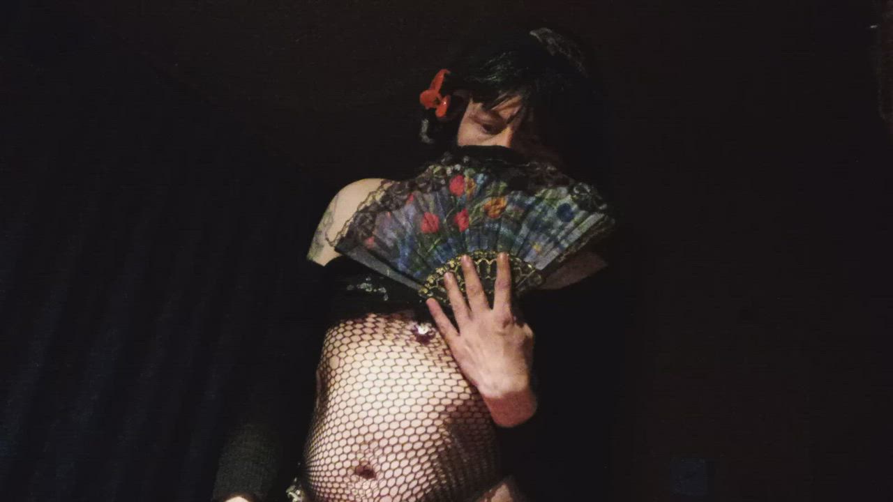 Crossdressing clip