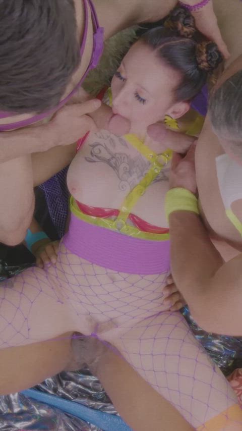 blowjob group group sex mmmf oral reverse cowgirl riding stockings group-fucking