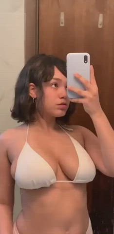 Short Hair Thick Tits clip