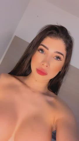 big tits brunette nude clip